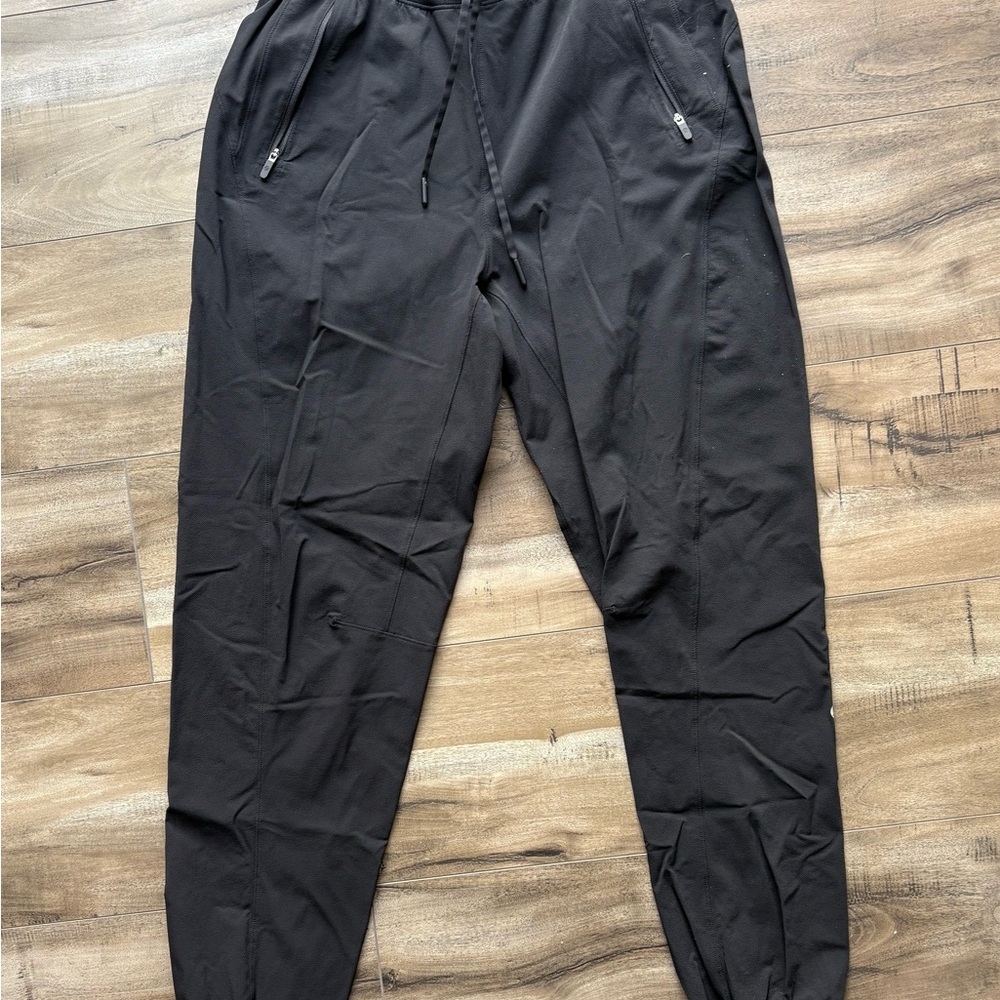 Women’s Lululemon License to Train High Rise Pant Sz 6